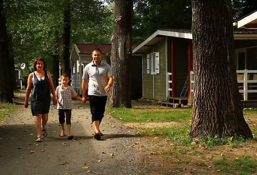 Hotelli Espace Pyrénées Loisirs Campsite