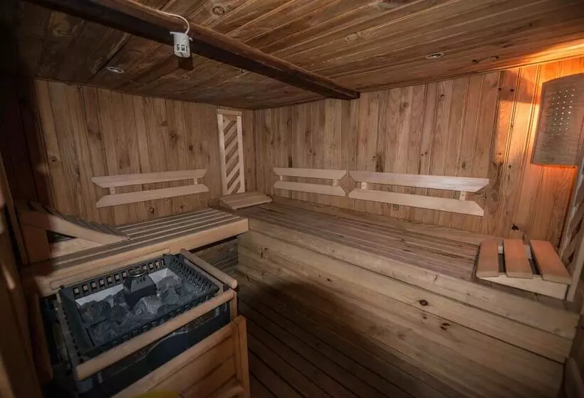 Hotelli Espace Pyrénées Loisirs Campsite