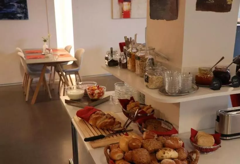 Hotelli Holzscheiter