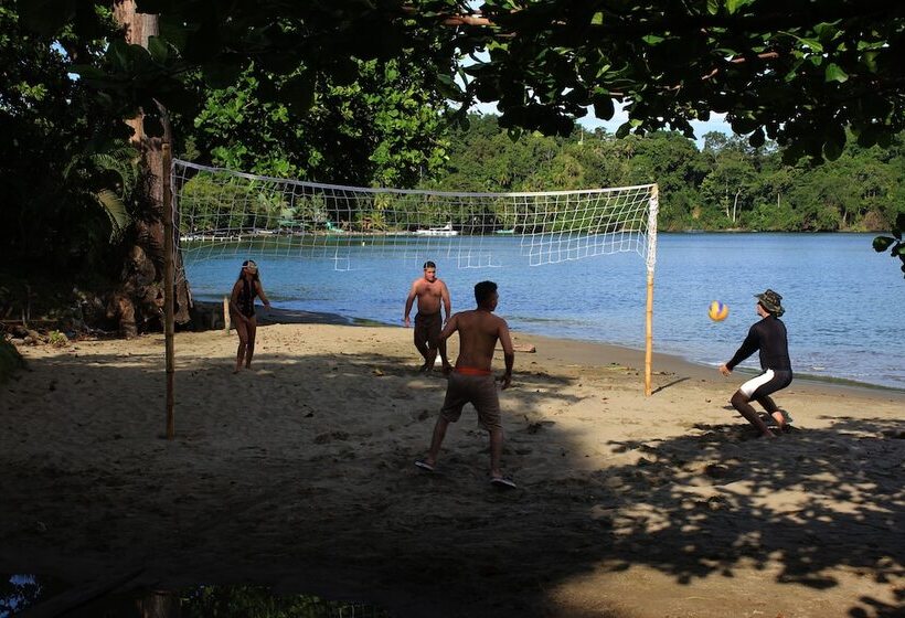 Otel Nautilos Trigana