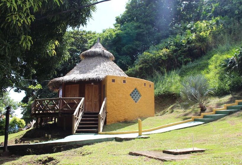 Otel Nautilos Trigana