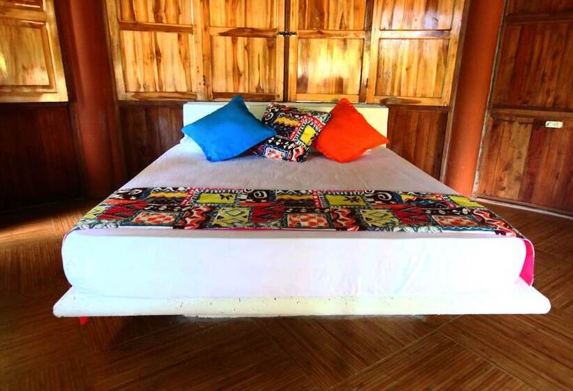 Otel Nautilos Trigana