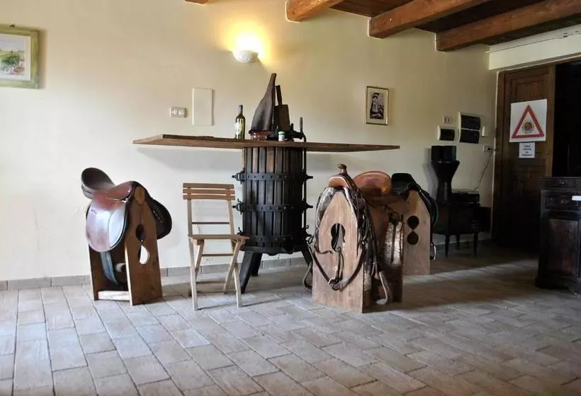 هتل روستایی Agriturismo Oasi Belvedere