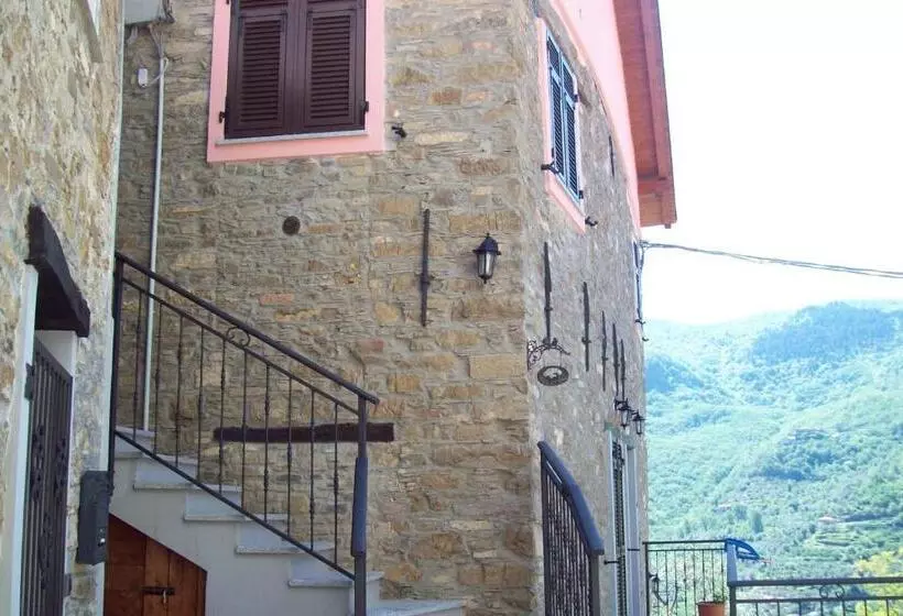 田舎風ホテル Il Nido Delle Rondini