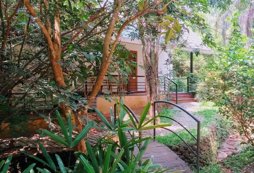 Hotelli Vythiri Greens Resort