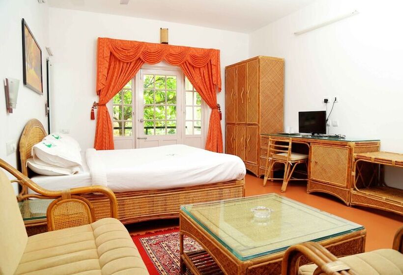 בית מלון כפרי Vythiri Greens Resort