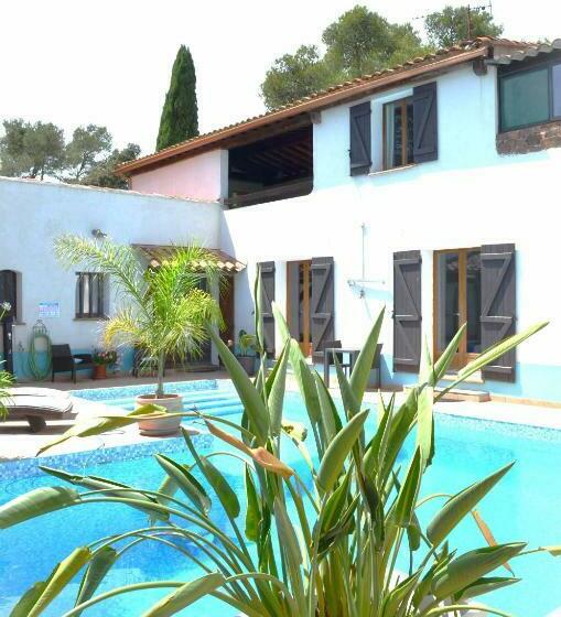 פנסיון Le Patio Bleu