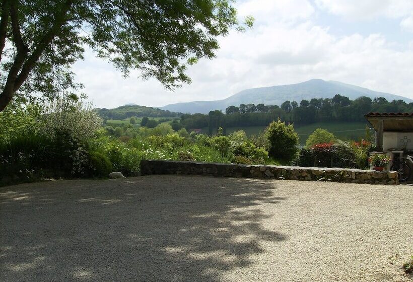 ペンション Maison Anderetea