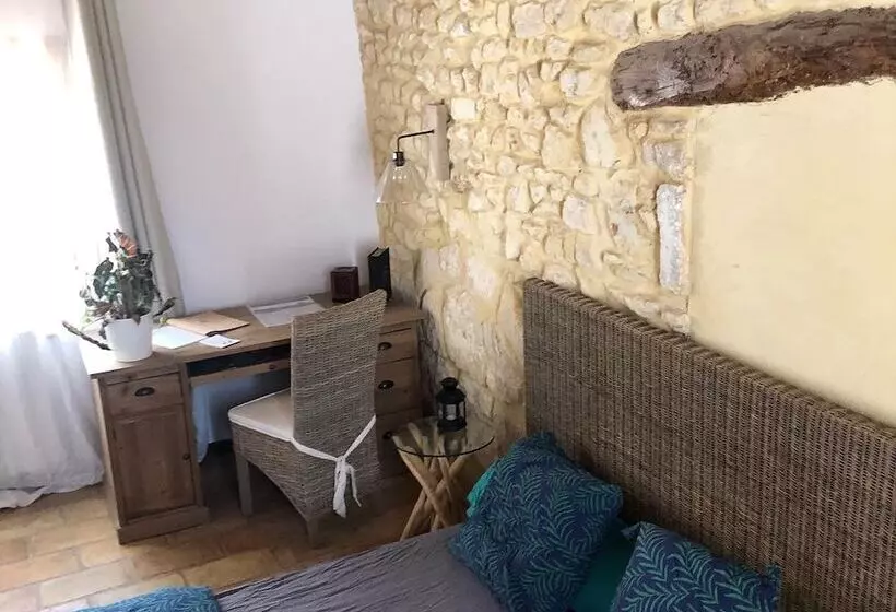 Majatalo Nico Zen Home