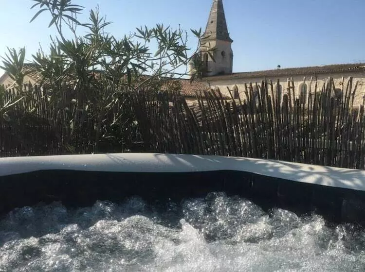 Majatalo Nico Zen Home