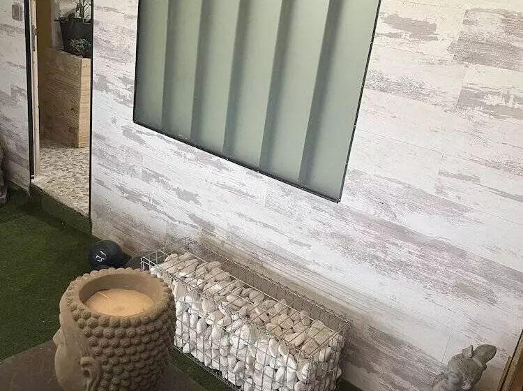 Majatalo Nico Zen Home