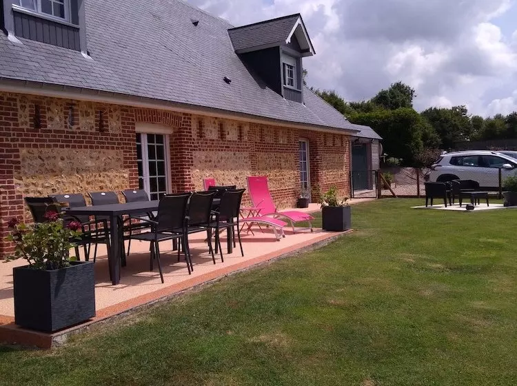 Aamiaismajoitus (B&B) Chez Arnaud Et Emilie