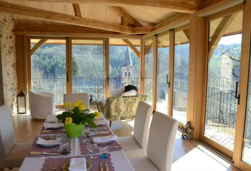 ベッドアンドブレックファースト Le Couvent