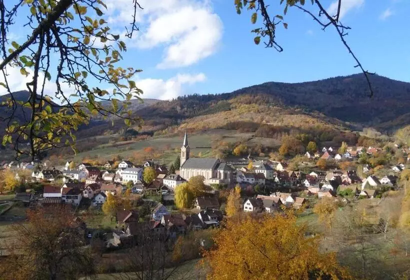 Aamiaismajoitus (B&B) Maison D Hôtes La Cerisaie