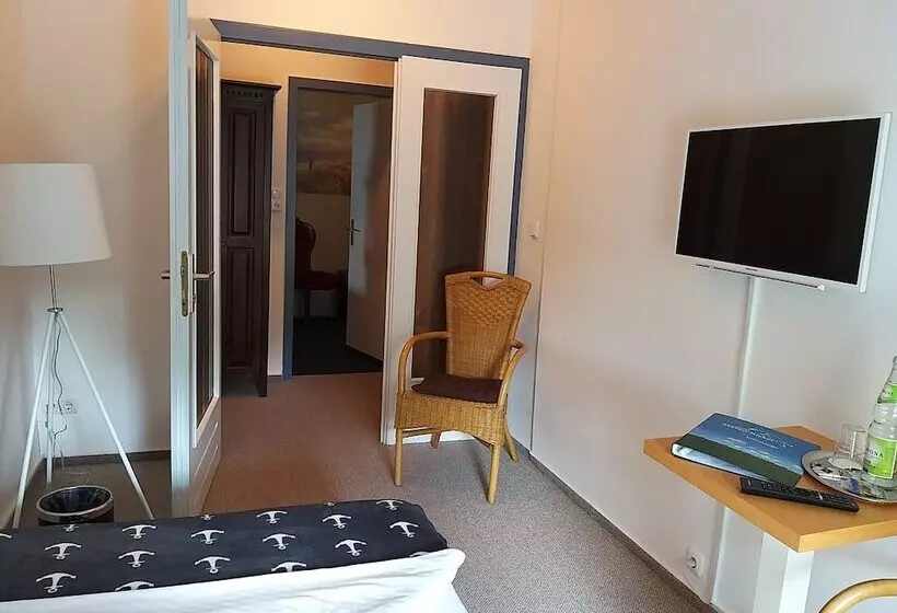 ベッドアンドブレックファースト Möven Kieker