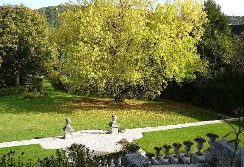 مبيت وإفطار Une Maison De Famille