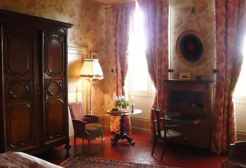 Aamiaismajoitus (B&B) Une Maison De Famille