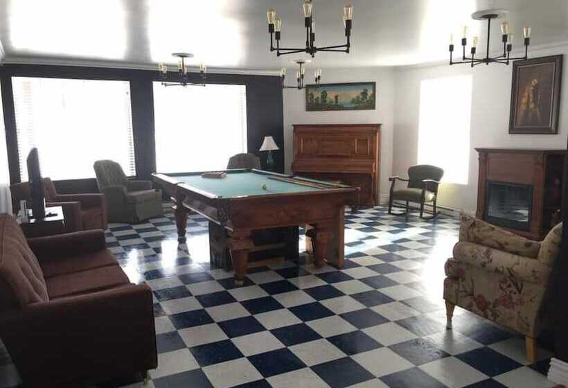 فندق فئة نجمة واحدة Auberge Au Toit Rouge