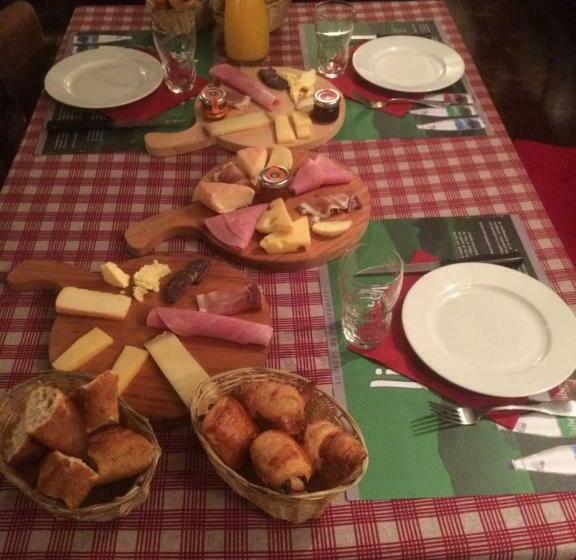 ホテル Auberge Du Tisserand