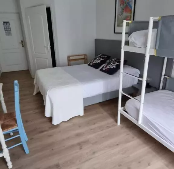 ホテル Aux Rochers De L Ocean