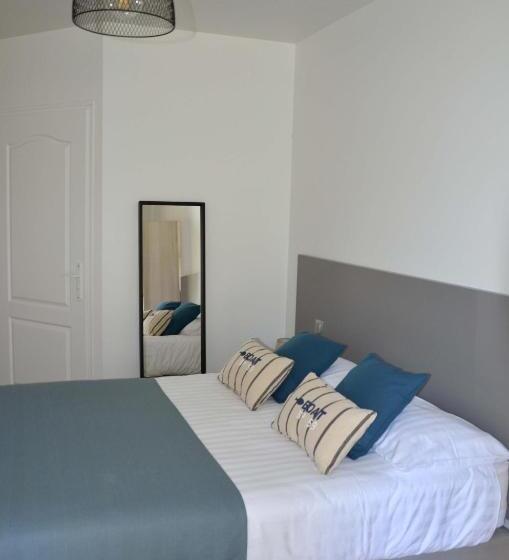 בית מלון כפרי Aux Rochers De L Ocean