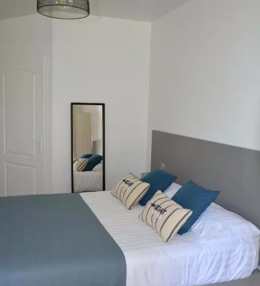 ホテル Aux Rochers De L Ocean