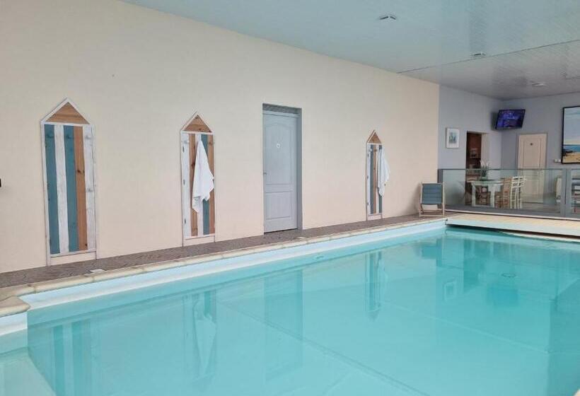 בית מלון כפרי Aux Rochers De L Ocean