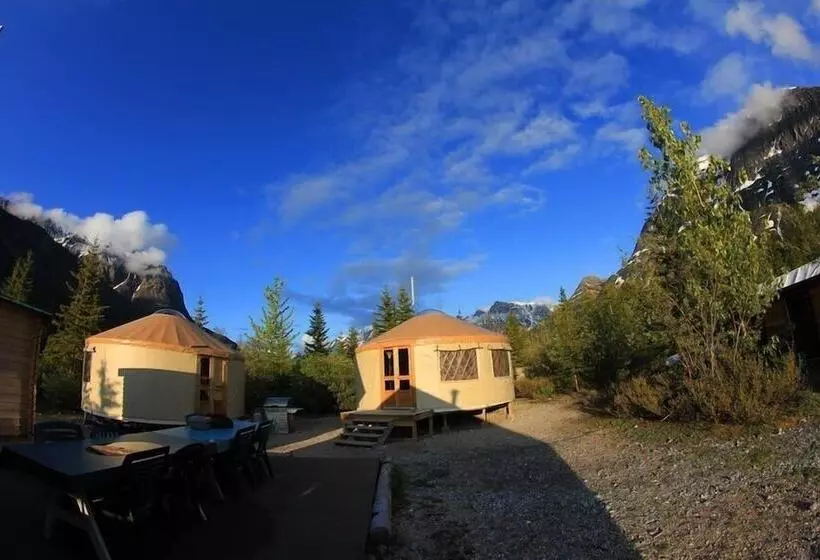 Hotelli Fortress Lake Wilderness Retreat