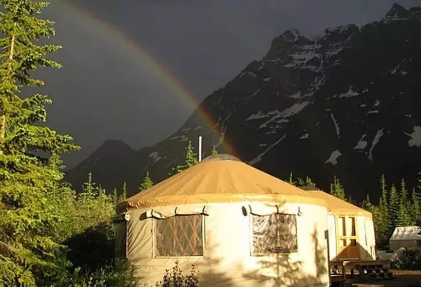 Hotelli Fortress Lake Wilderness Retreat