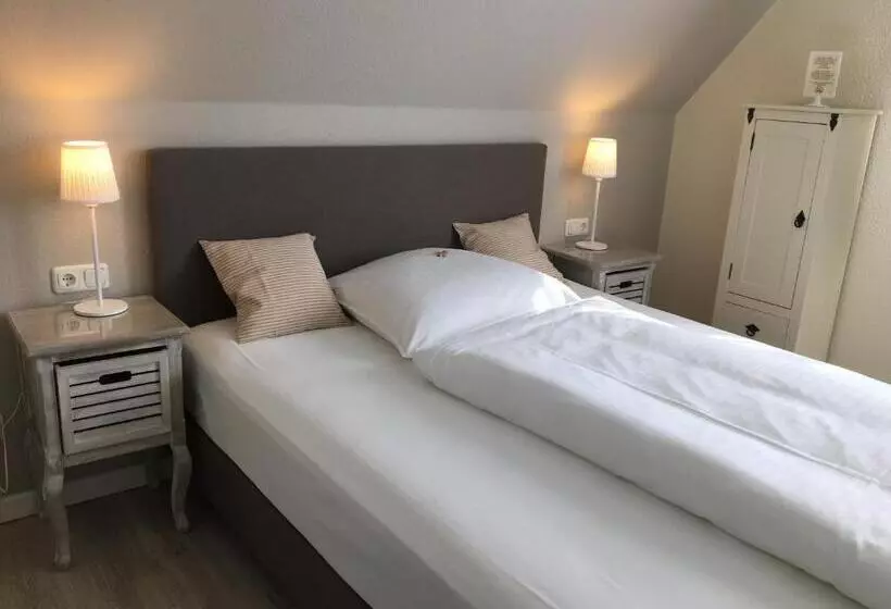 ホテル Klausdorfer Hof