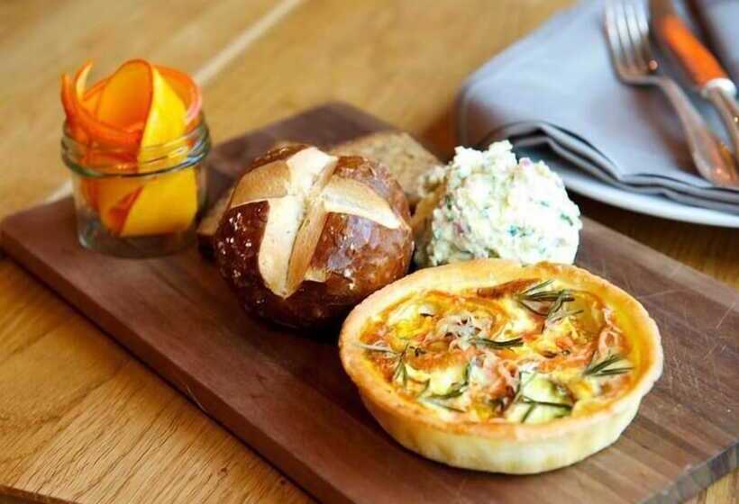 Отель Zur Werra