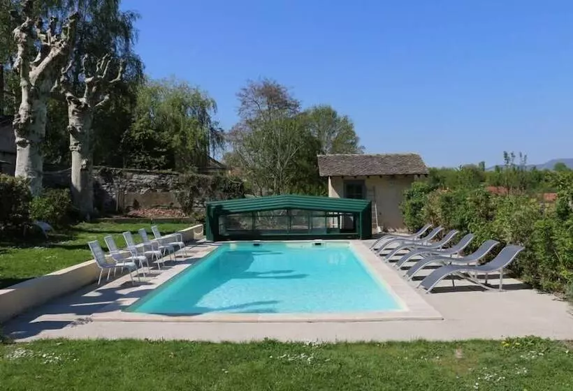 Majatalo L  échappée