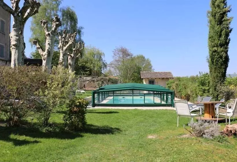 Majatalo L  échappée