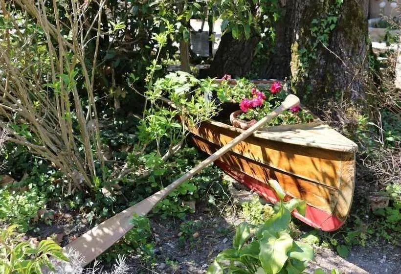 Majatalo L  échappée