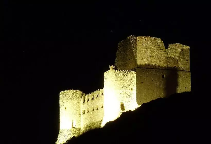 Majatalo Rifugio Della Rocca