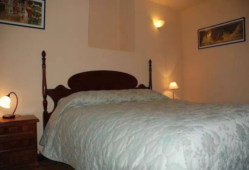 Majatalo Rifugio Della Rocca