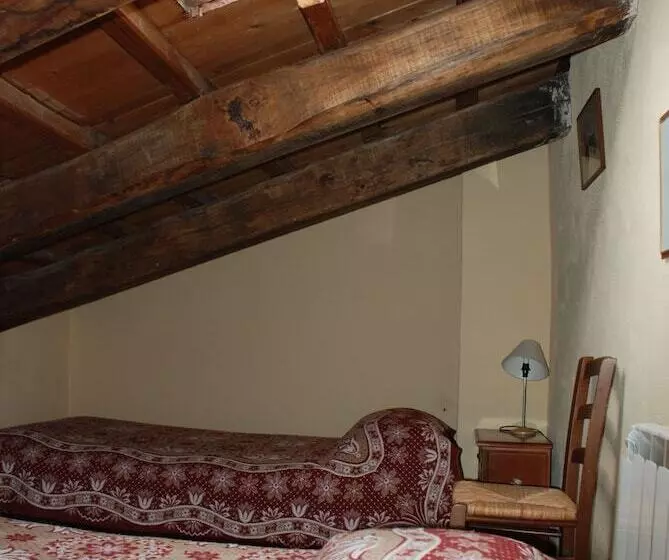 Majatalo Rifugio Della Rocca