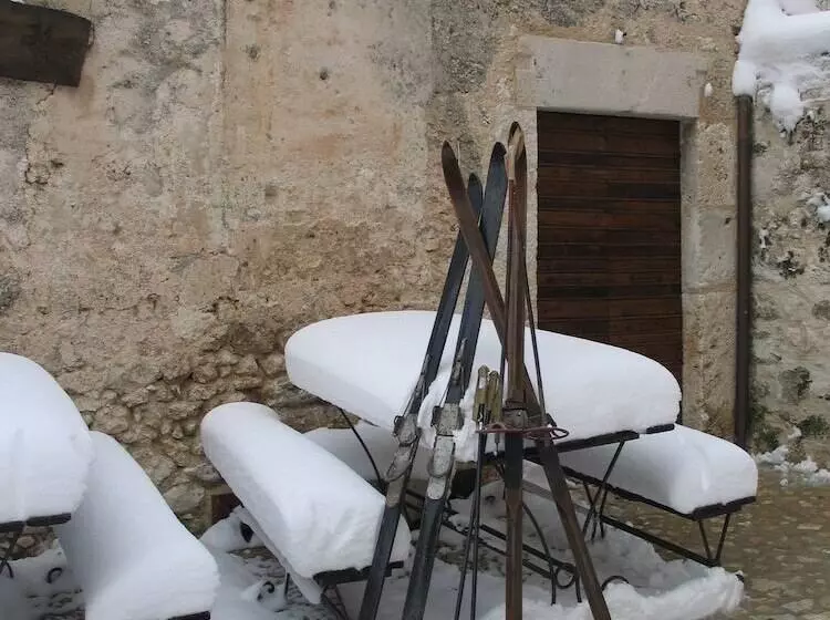 Majatalo Rifugio Della Rocca