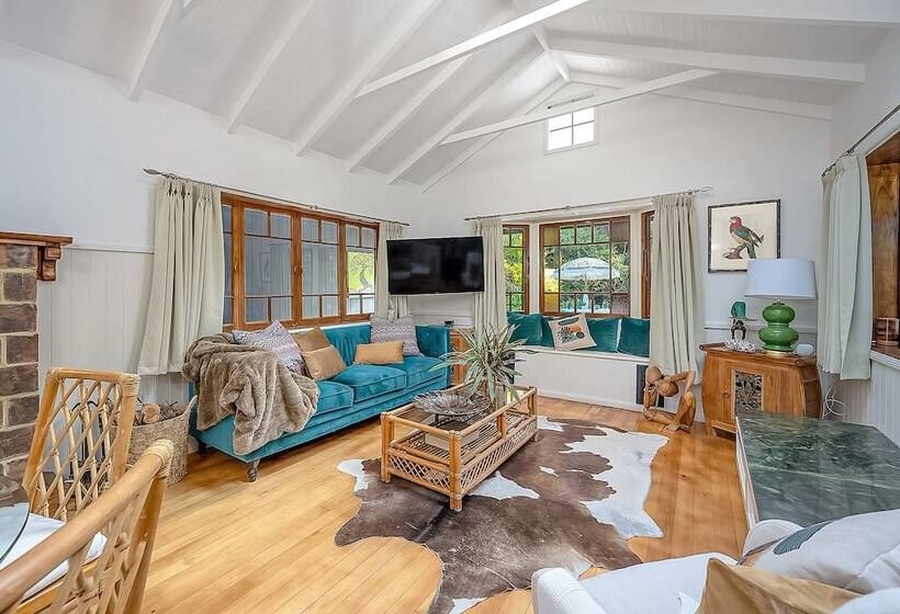 Sanctuary In The Pocket