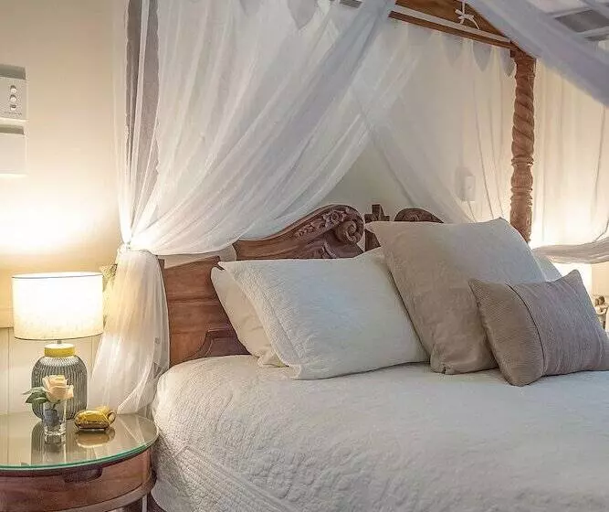 Sanctuary In The Pocket