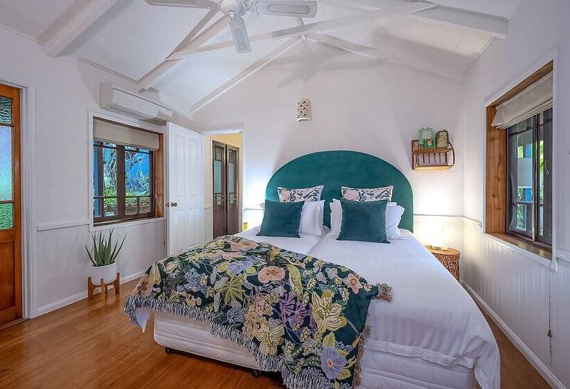 Sanctuary In The Pocket