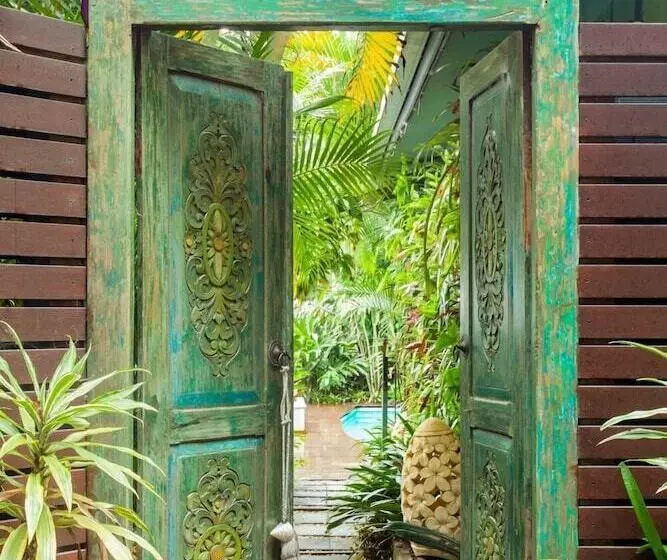 Sanctuary In The Pocket