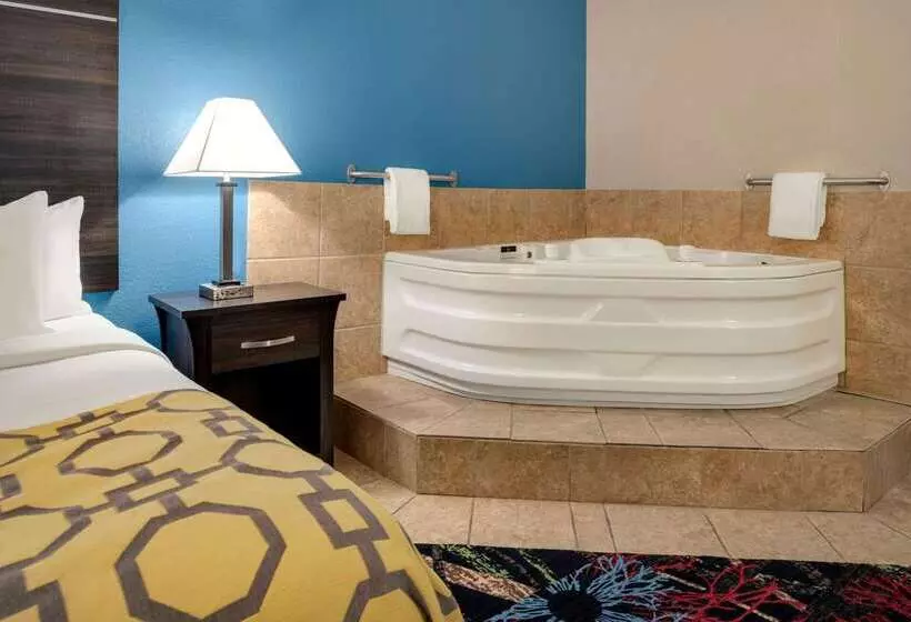 هتل Baymont By Wyndham Muncie Near Ball State University