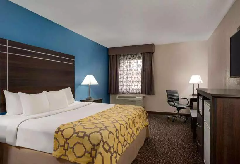 هتل Baymont By Wyndham Muncie Near Ball State University