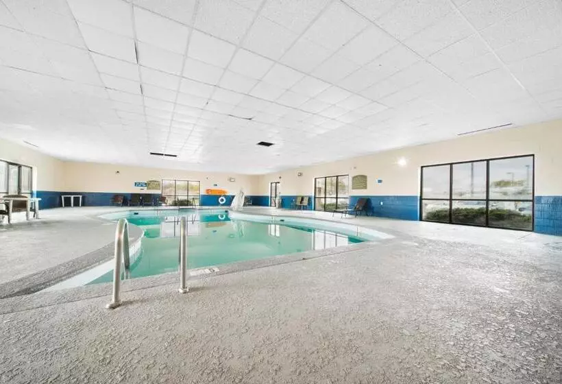 هتل Baymont By Wyndham Muncie Near Ball State University