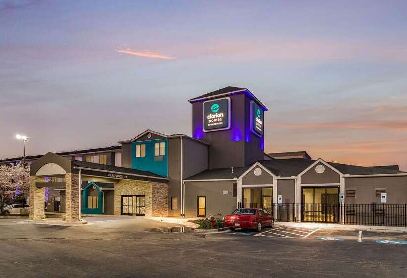 فندق Clarion Pointe Wake Forest   Raleigh North