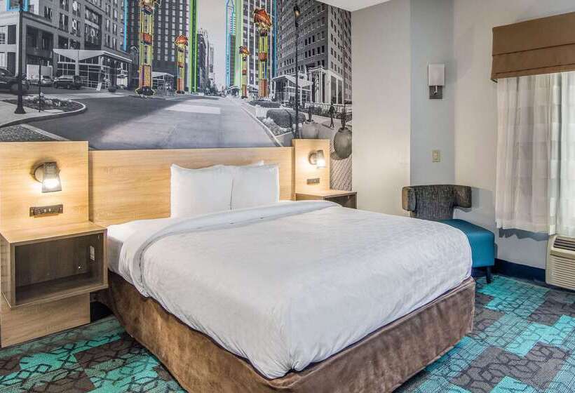 فندق Clarion Pointe Wake Forest   Raleigh North