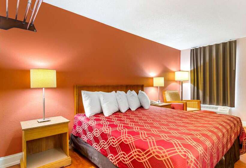 هتل Econo Lodge