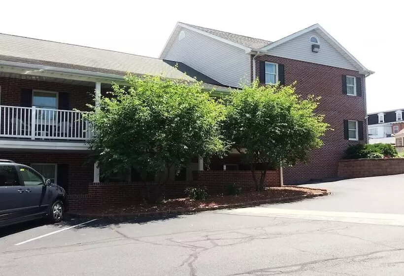 호텔 Inn At Cemetery Hill