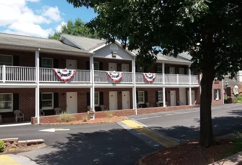 호텔 Inn At Cemetery Hill